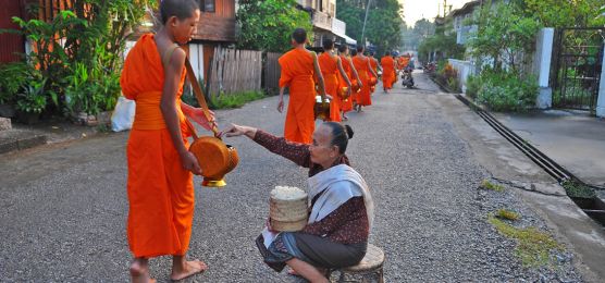 Unbekanntes Herzstück — Auf dem Mekong durch die Mitte von Laos